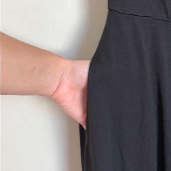 Reformation Rou Midi Dress - Picture 6 of 8